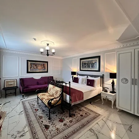 Ephesus Hotell 2*